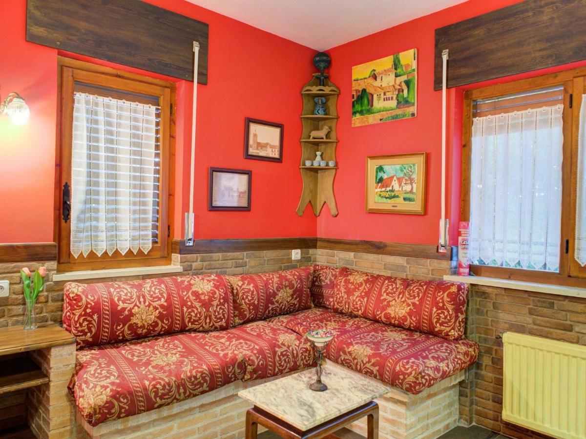 Rural Apartment With Shared Garden Pool And Spa ガラパガル 部屋 写真